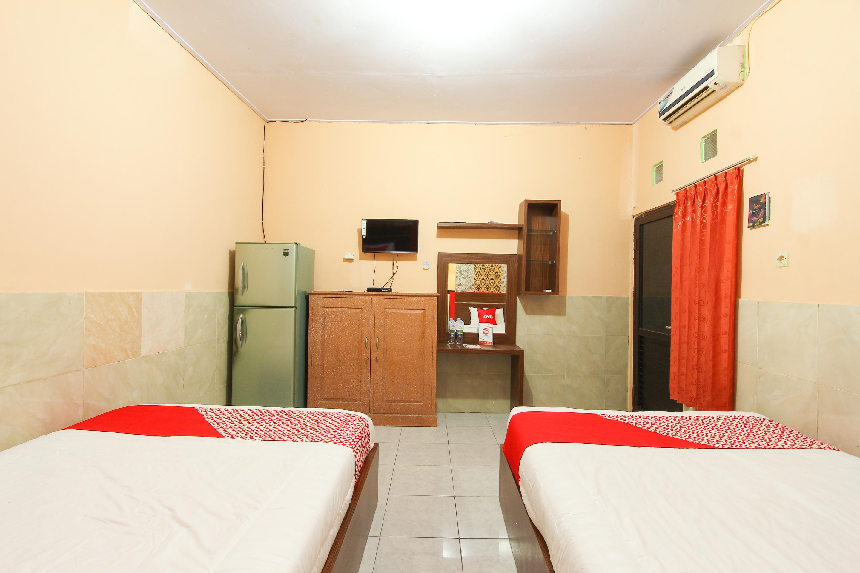 Oyo 1594 Al Firdausi Residence Banyuwangi  Exterior photo
