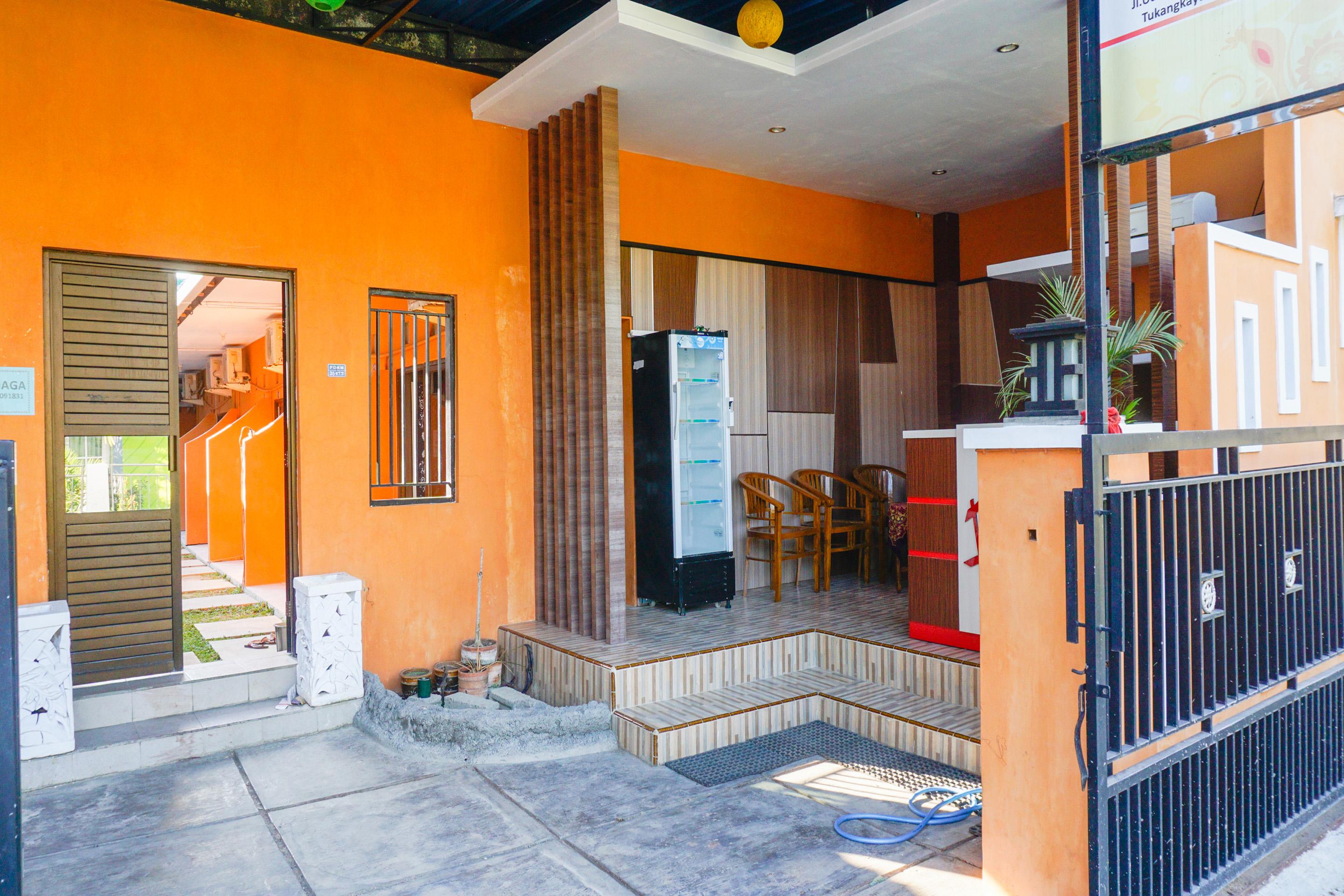 Oyo 1594 Al Firdausi Residence Banyuwangi  Exterior photo