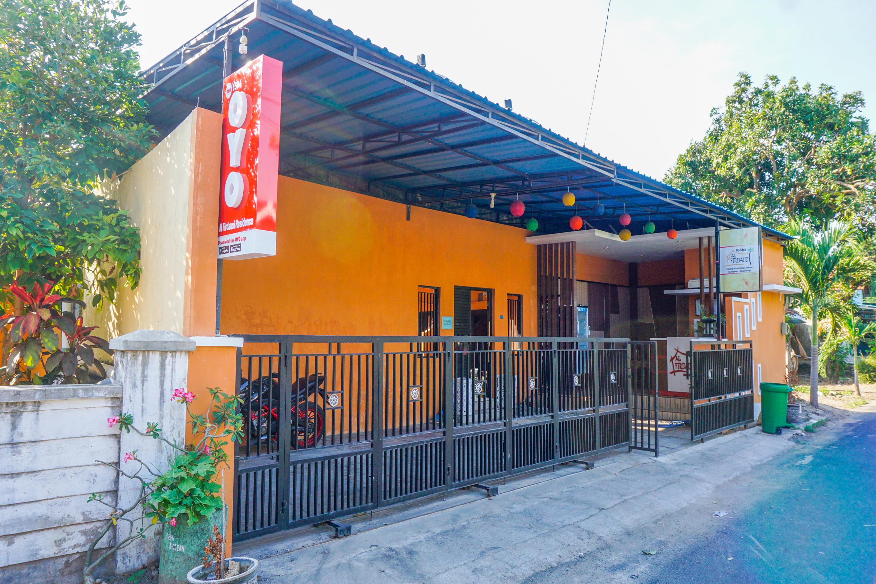 Oyo 1594 Al Firdausi Residence Banyuwangi  Exterior photo
