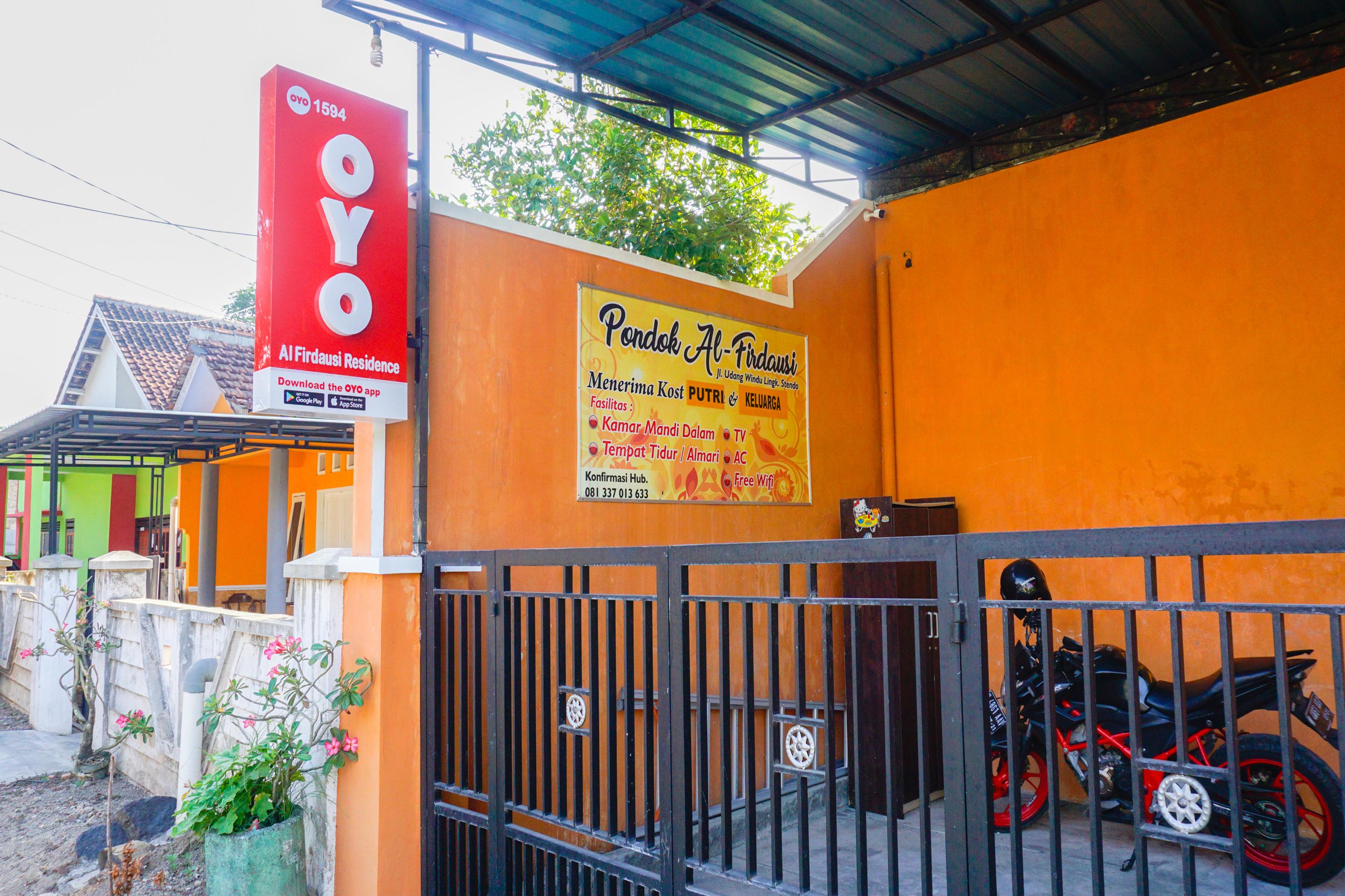 Oyo 1594 Al Firdausi Residence Banyuwangi  Exterior photo